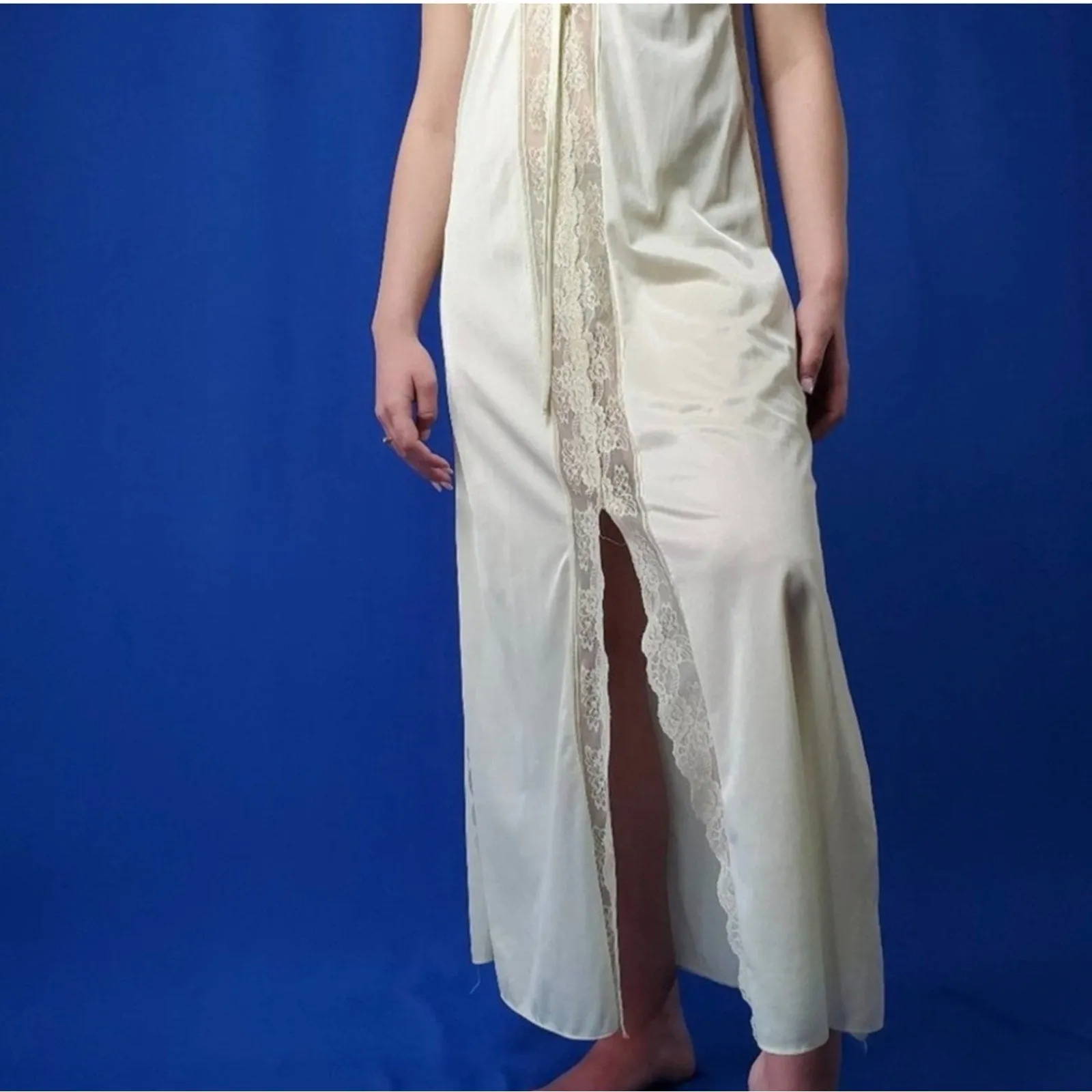 60's Vintage Pandora Lingerie by Chic Nightgown - Large