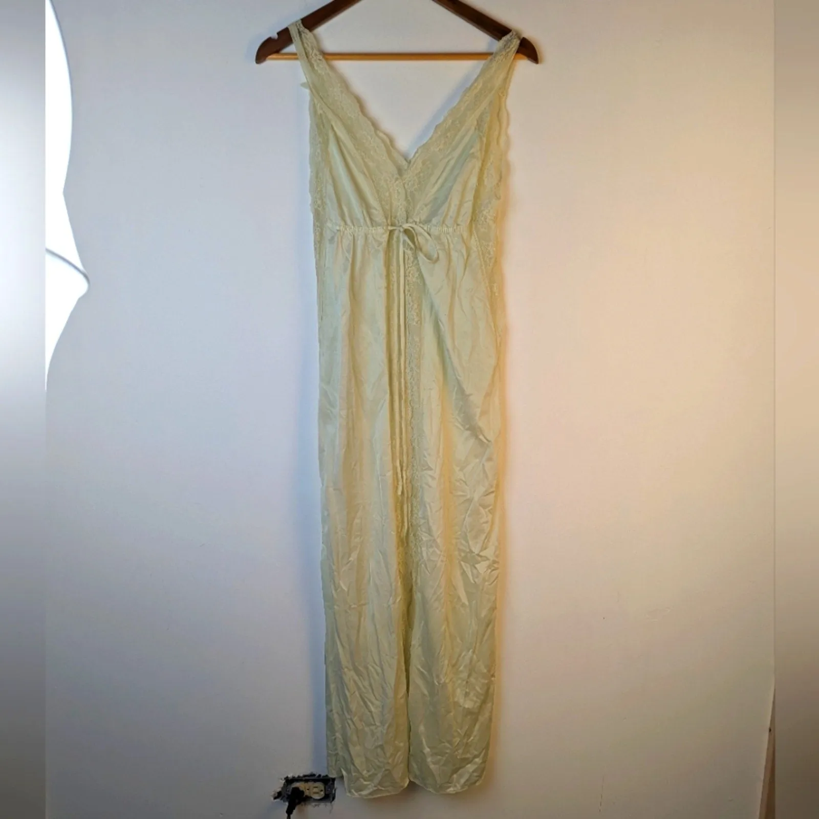60's Vintage Pandora Lingerie by Chic Nightgown - Large