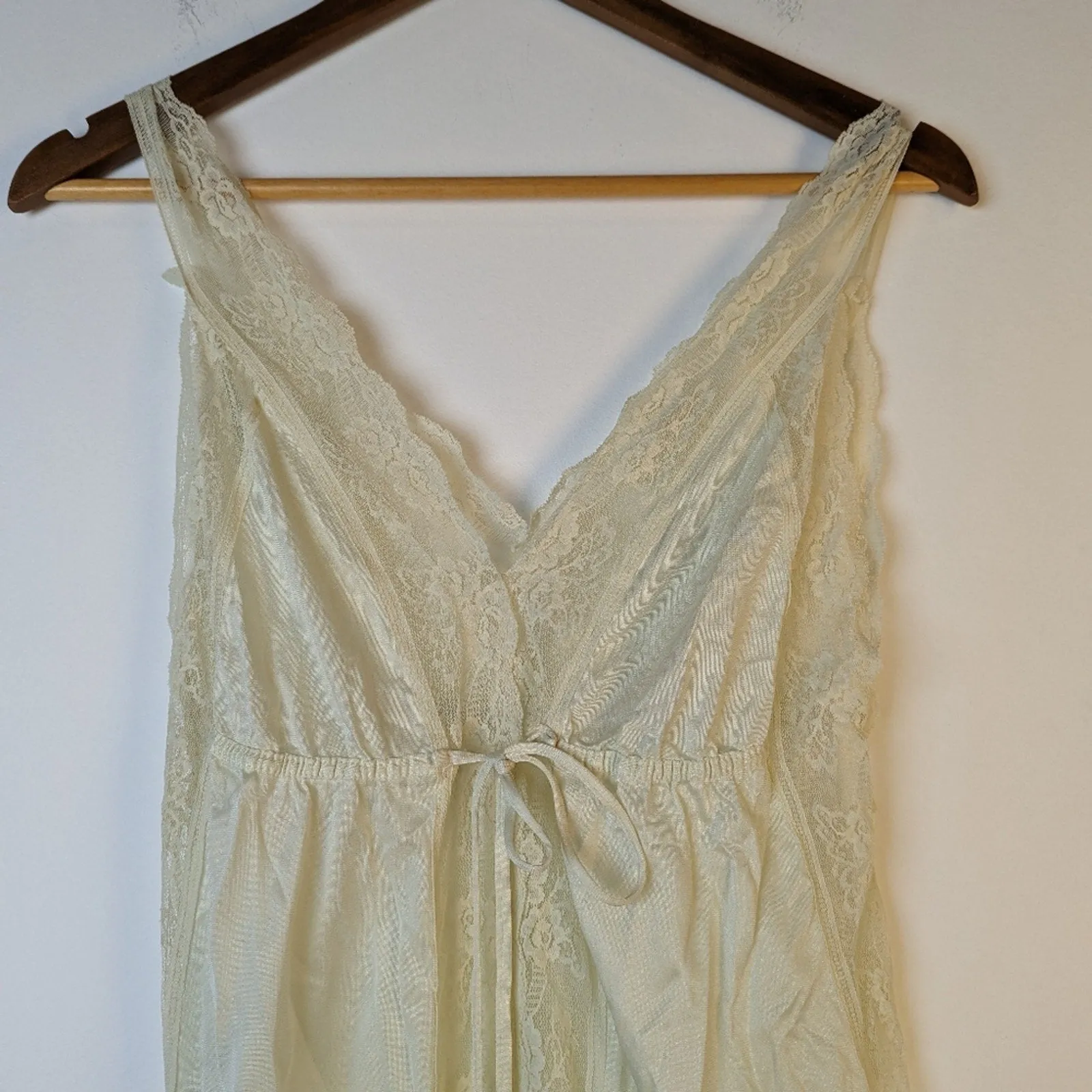 60's Vintage Pandora Lingerie by Chic Nightgown - Large