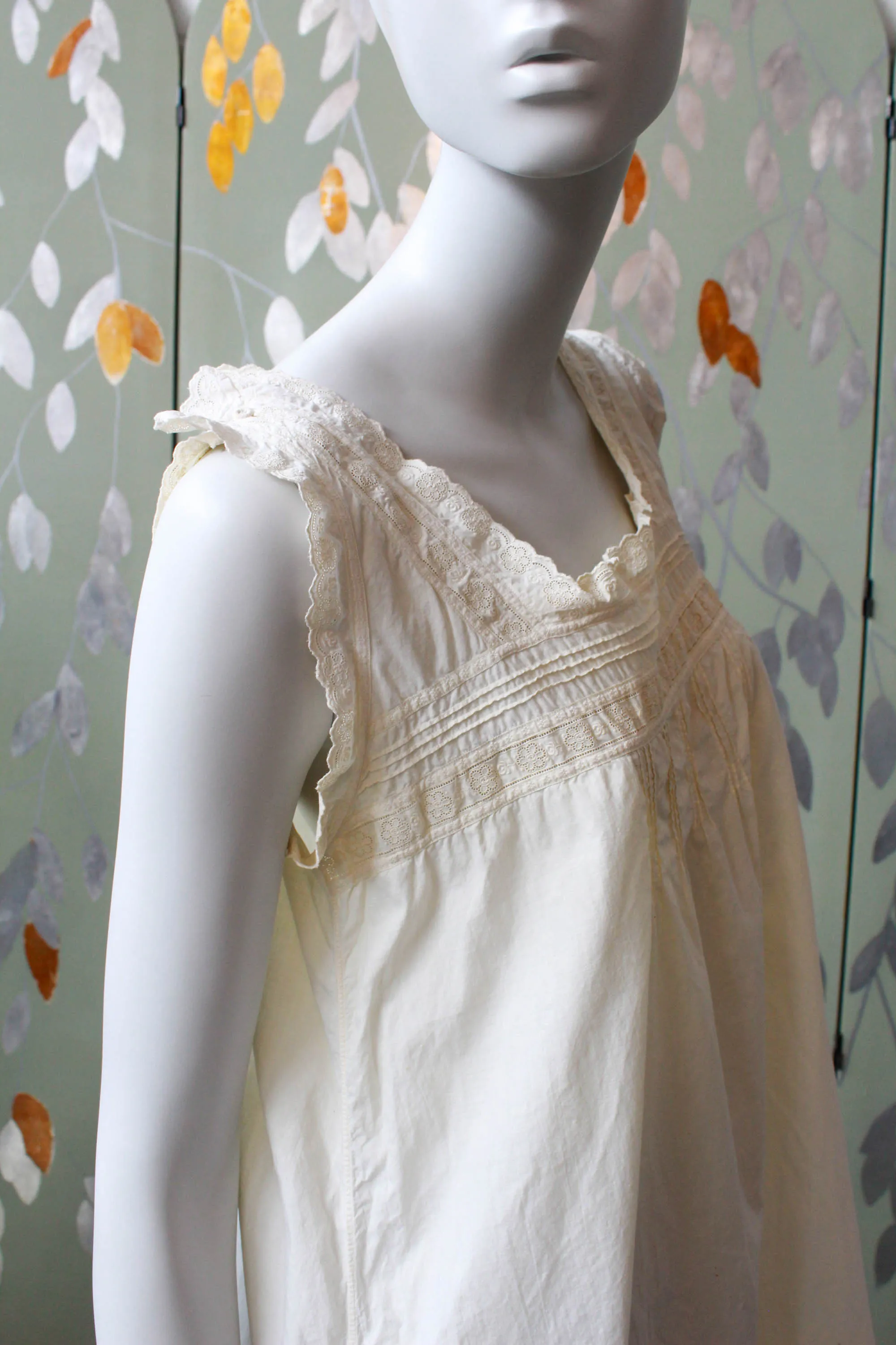 Antique White Cotton Nightgown with Daisy Eyelet Trim, Large