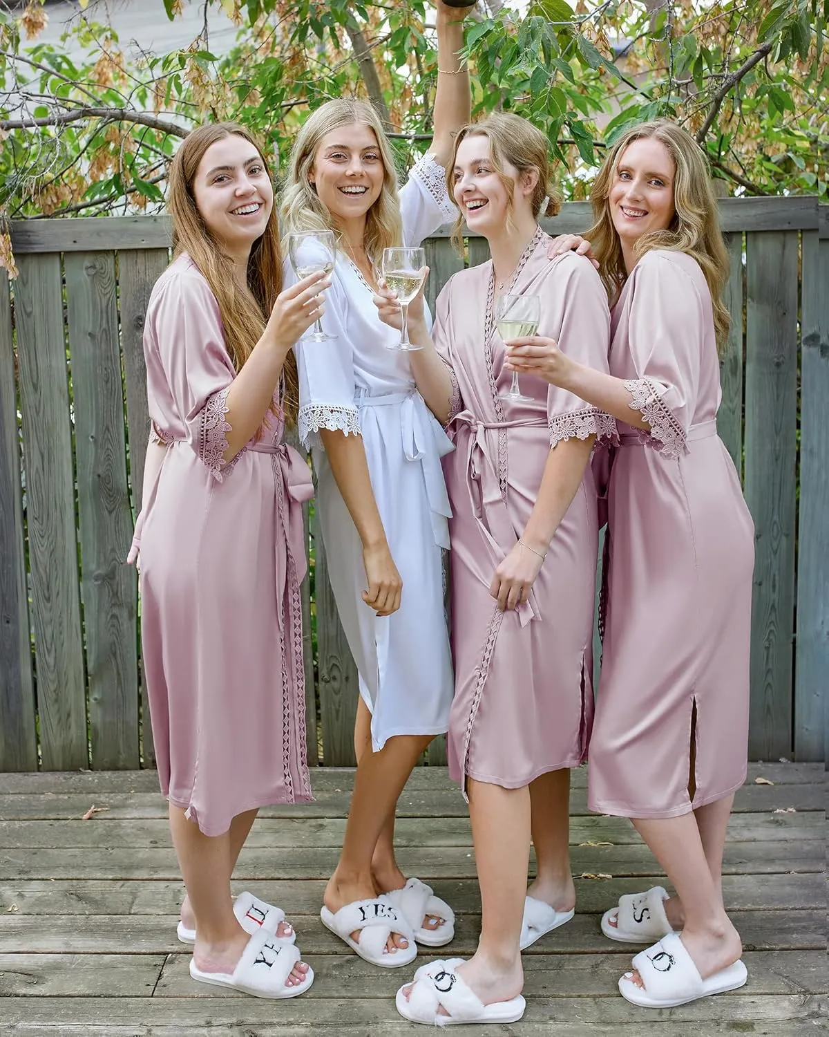 AW BRIDAL Women's Silk Robe Satin Kimono Robe for Bride Bridesmaids Short Bridal Party Robes Wedding Loungewear XS-XXL