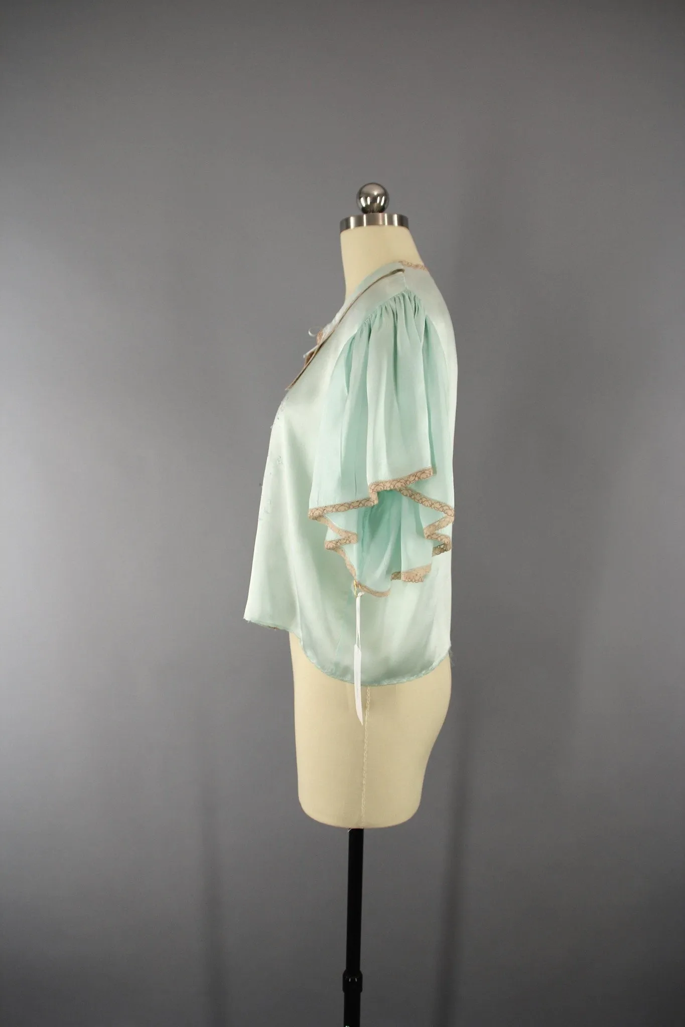 Vintage 1930s Green Silk Satin Bed Jacket Loungewear