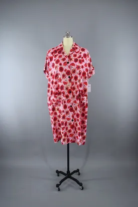 Vintage 1950s Nightgown / Maternity Dress in Pink & Red Poppies