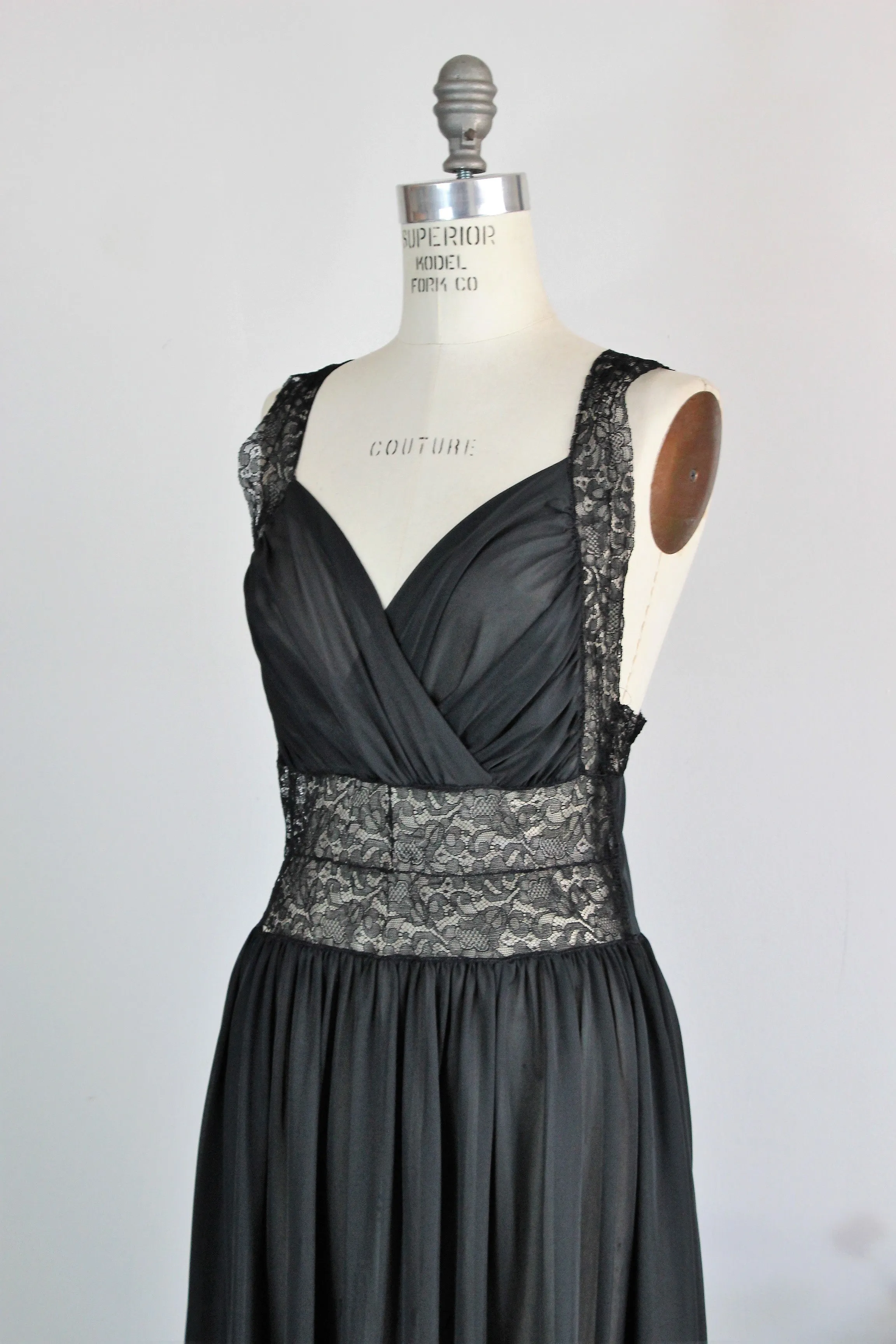 Vintage 1960s Black Full Slip