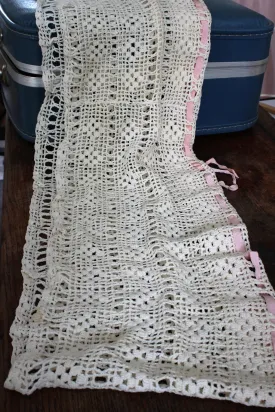 Vintage Edwardian Lace Trim / Ivory Crochet 8" Wide